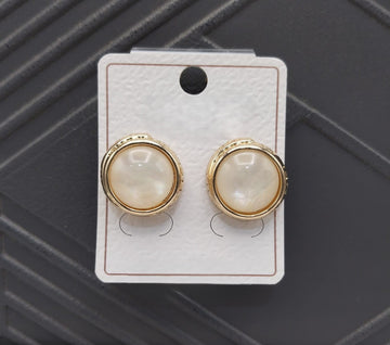 Elegant Round Pearl Stud Earrings for Women – Gold-Plated Classic Design