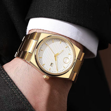 Men’s Luxury Gold Analog Watch – Stainless Steel Strap with White Textured Dial (Minimalist Design)