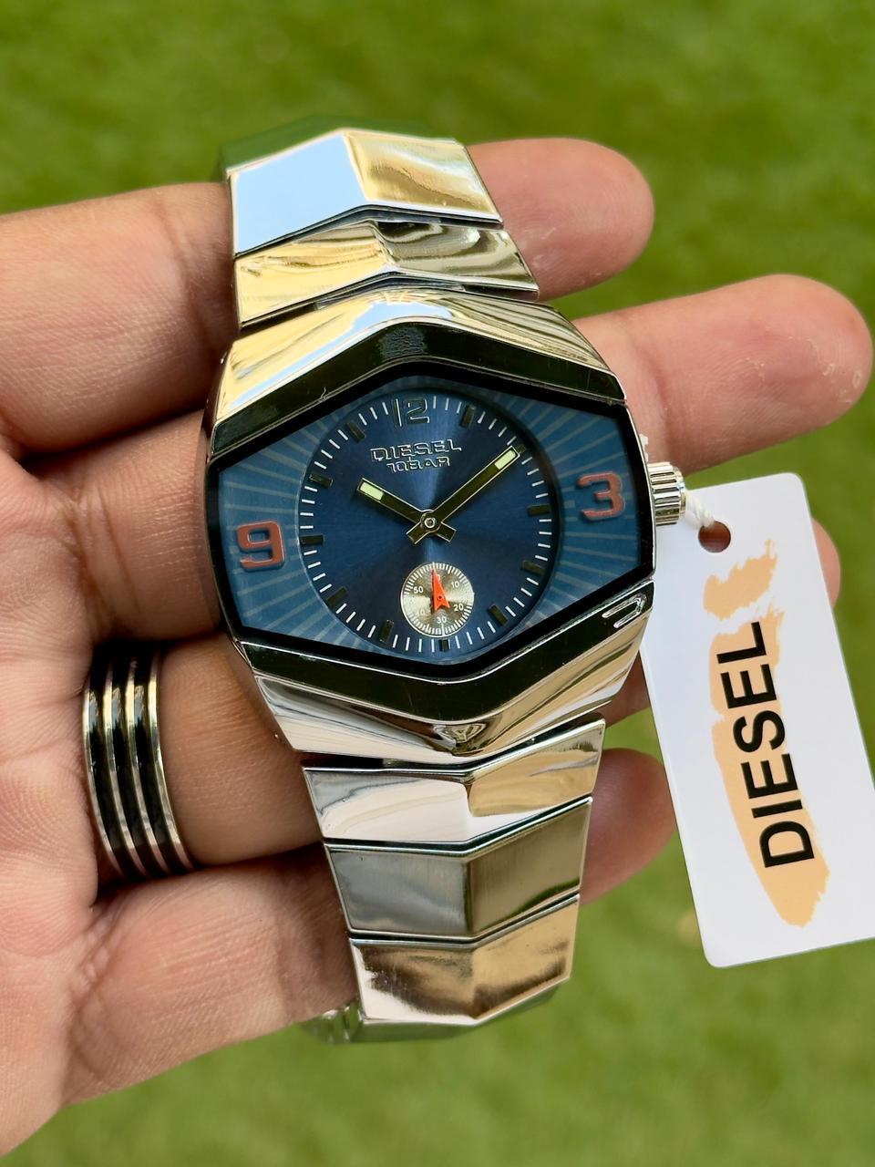 Men’s Stylish Analog Watch with Stainless Steel Strap – Unique Hexagon Dial Design