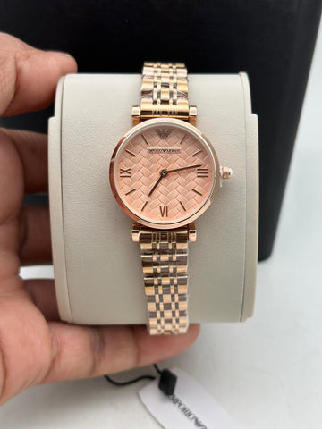 Elegant Rose Gold Women’s Analog Bracelet Watch